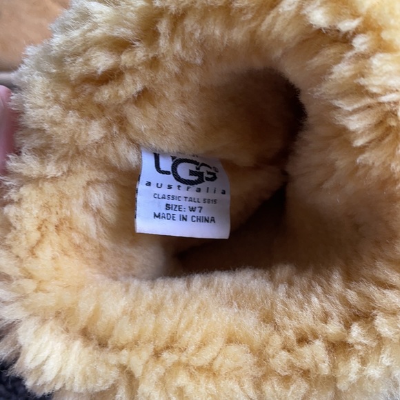 Tall Uggs - Picture 7 of 10